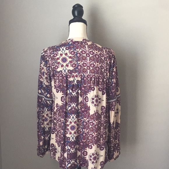 Daniel Rainn Long Sleeve Split Neck Blouse - Picture 2 of 7